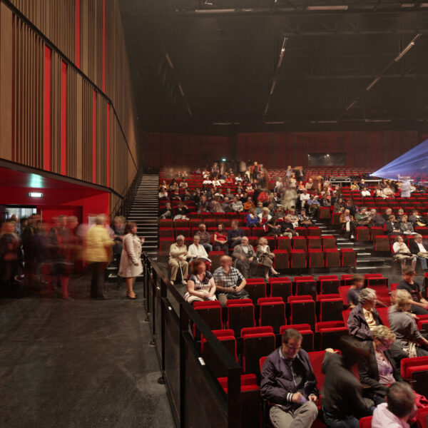 Salle de spectacle 100 places - cité des loisirs